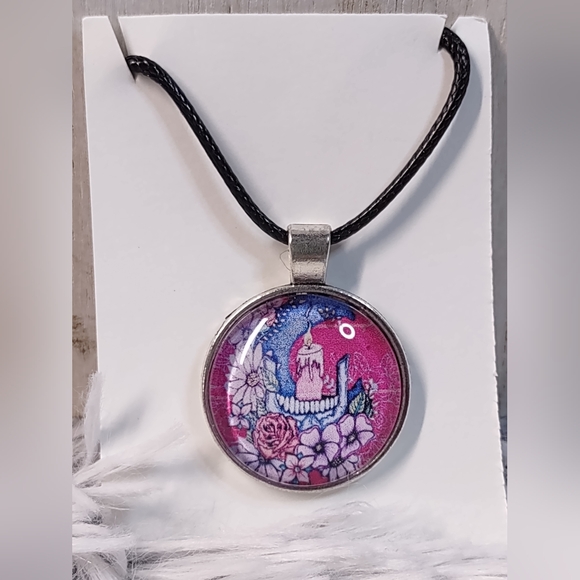 Handmade Resin Pendant Necklace - Picture 3 of 8